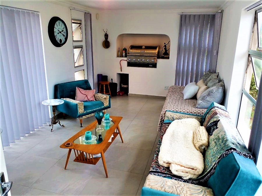 3 Bedroom Property for Sale in Wavecrest Eastern Cape